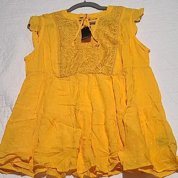 Torrid Yellow Chiffon Lace Accent Blouse - Picture 1 of 5
